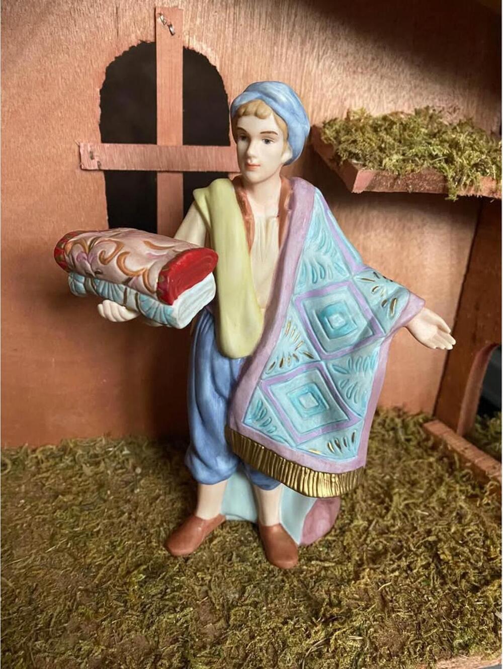 Thomas Kinkade Nativity Figurine “Gifts For My King” by HAWTHORNE VILLAGE No Box